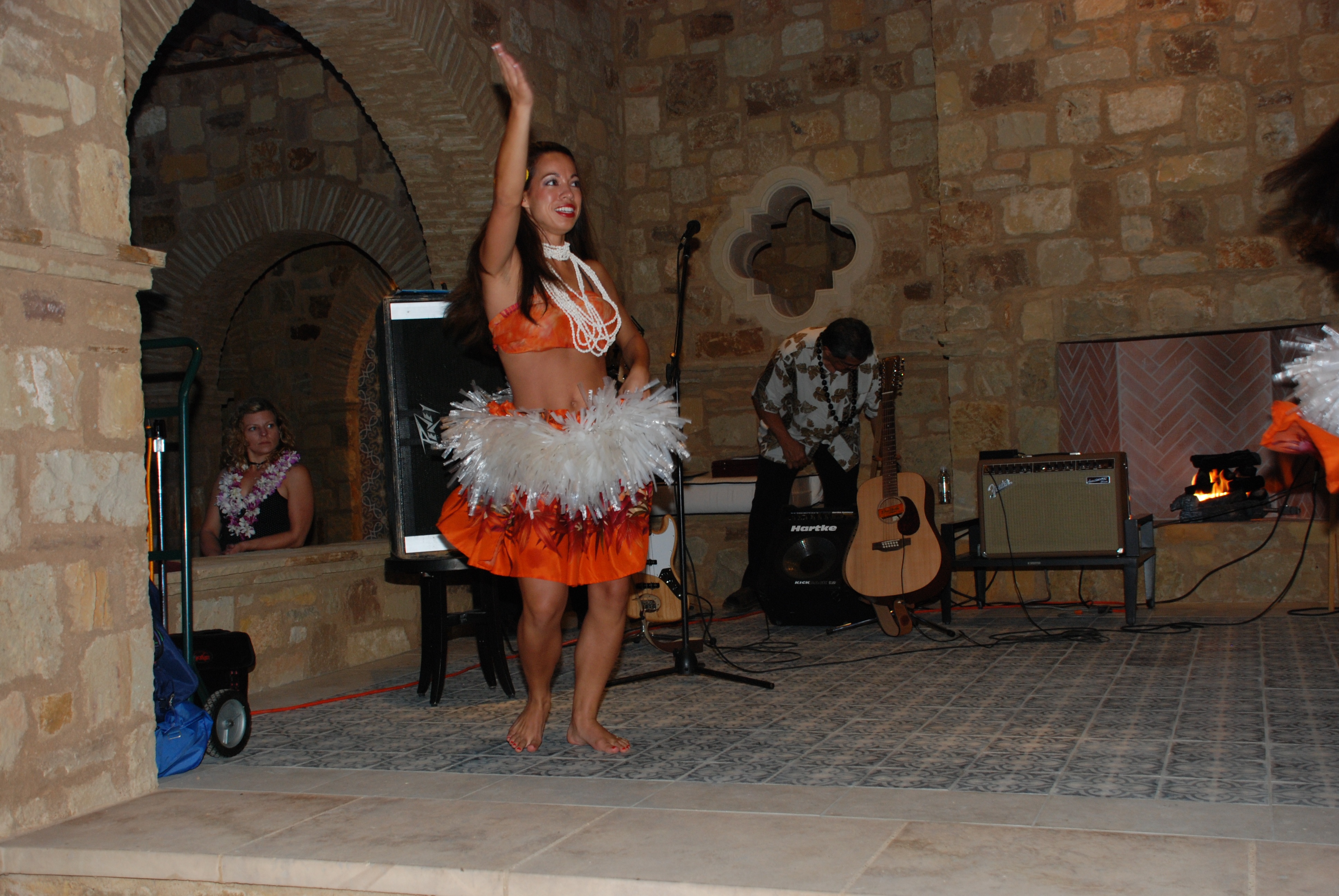 2009-05-23-ESCONDIDO LUAU KYLA VALE 14.jpg